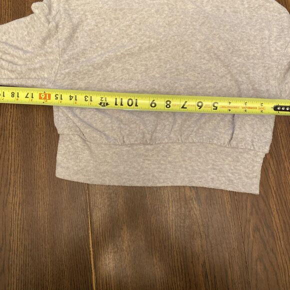 Gilly Hicks Cropped Sweatshirt Women’s Size XS Gray Find Your Happy Place - Picture 10 of 11